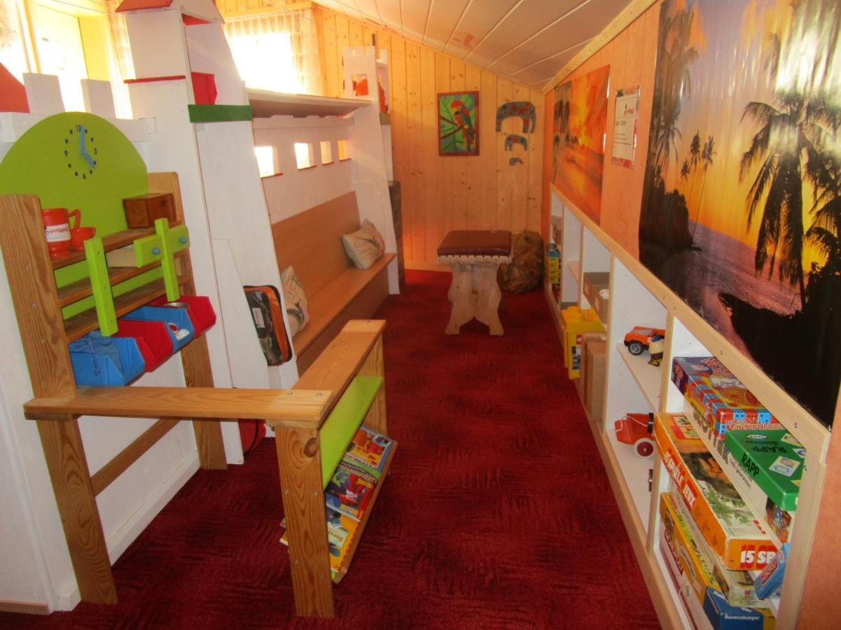 Postman8 - Bed And Breakfast シュタルデン エクステリア 写真